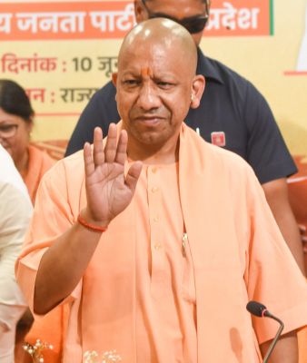  यूपी पुलिस में इस साल होगी एक लाख नई भर्ती, सीएम योगी ने किया ऐलान