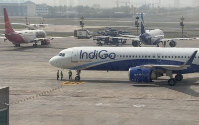  इंडिगो फ्लाइट को बम से उड़ाने की धमकी, टेकऑफ से पहले रोकी गई उड़ान