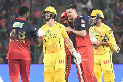  बेंगलुरु में RCB का जलवा, 43 रन से CSK को दी करारी शिकस्त