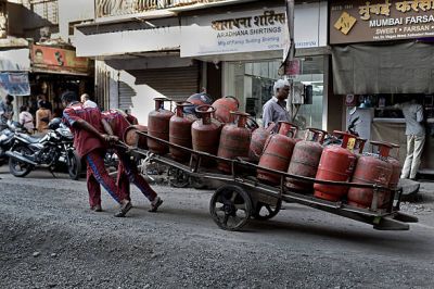  केंद्र ने राज्यों को घरेलू और कमर्शियल कस्टमर्स के लिए नए PNG कनेक्शन प्रदान करने की सलाह दी