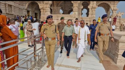  अयोध्या : रामलला के दरबार में पहुंचे थल सेना प्रमुख उपेंद्र द्विवेदी , हनुमानगढ़ी में भी किया दर्शन