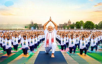  योग दिवस पर कोलकाता में बनेगा नया रिकॉर्ड, पीएम मोदी के साथ योग करेंगे 10 लाख लोग